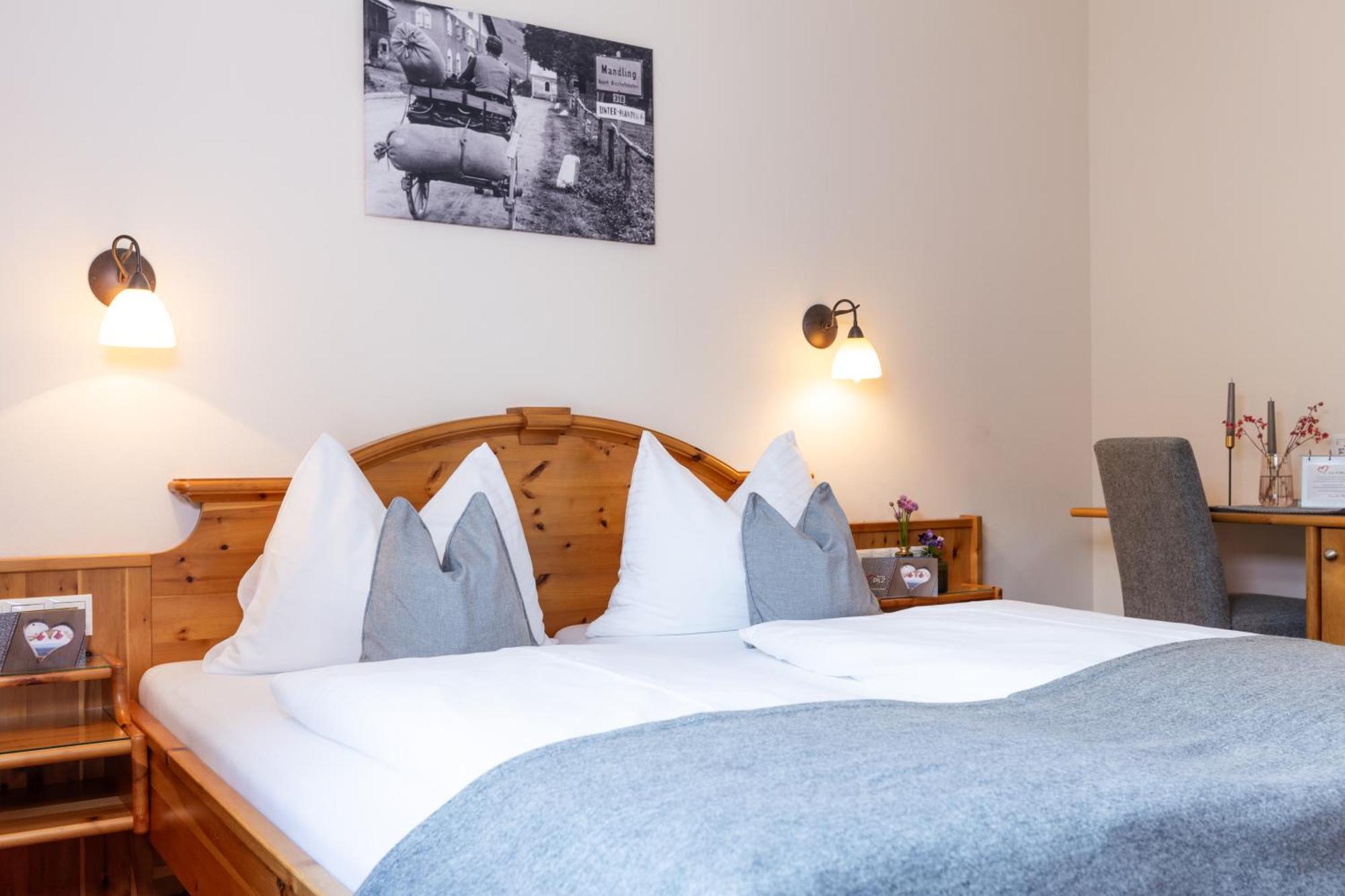 Double Room with Balcony,1614360787:JPEG